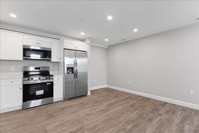 204 Central Street J, Avon, MA 02322