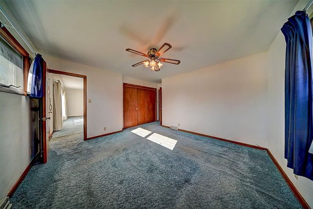 2106 42nd Street NE, Cedar Rapids, IA 52402