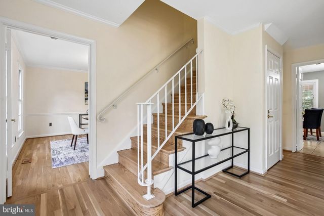 11151 CONESTOGA CT, Oakton, VA 22124