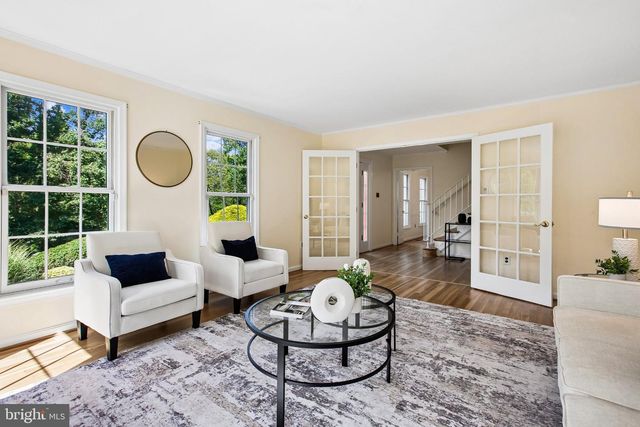 11151 CONESTOGA CT, Oakton, VA 22124