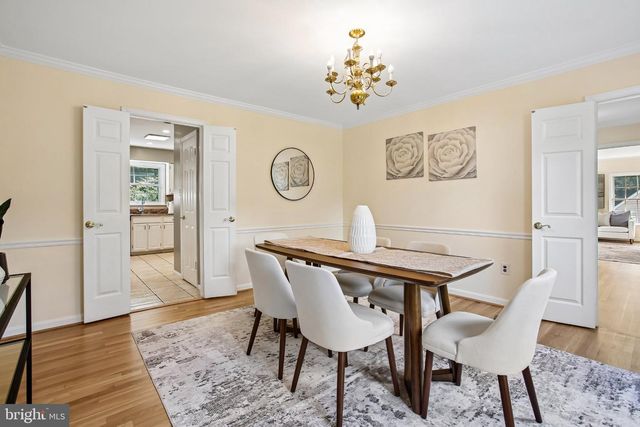 11151 CONESTOGA CT, Oakton, VA 22124