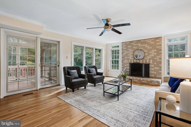 11151 CONESTOGA CT, Oakton, VA 22124