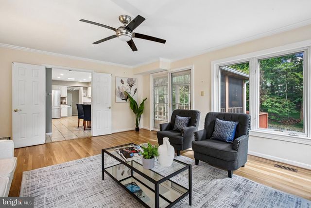 11151 CONESTOGA CT, Oakton, VA 22124