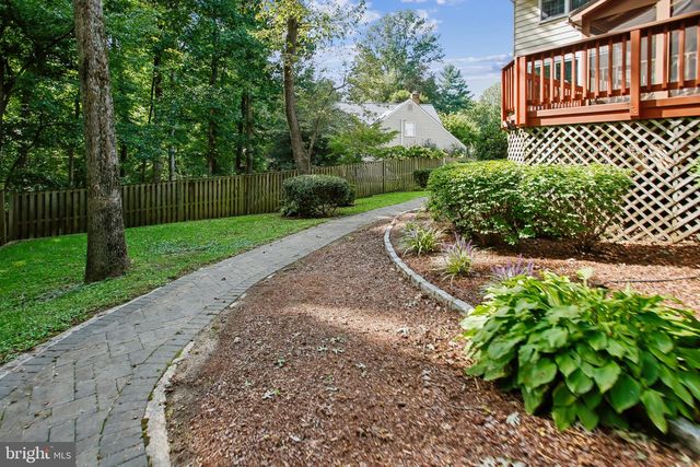 11151 CONESTOGA CT, Oakton, VA 22124