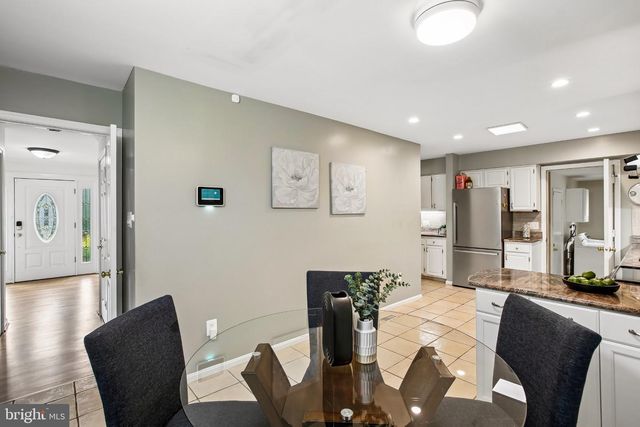 11151 CONESTOGA CT, Oakton, VA 22124