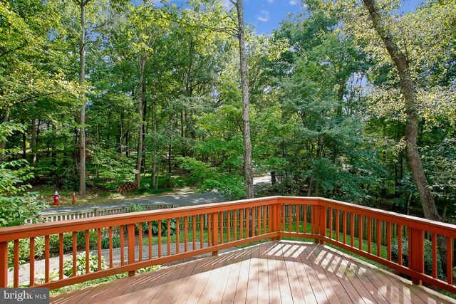 11151 CONESTOGA CT, Oakton, VA 22124