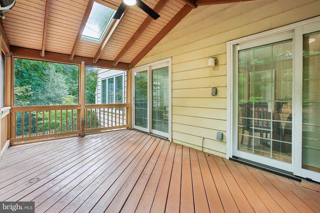 11151 CONESTOGA CT, Oakton, VA 22124