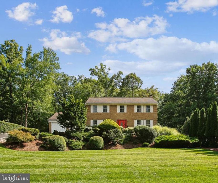 11151 CONESTOGA CT, Oakton, VA 22124