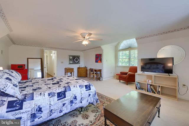 404 RHODA DR, Lancaster, PA 17601