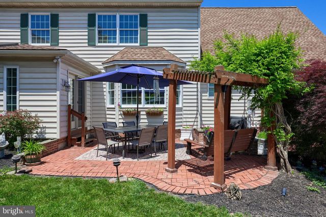 404 RHODA DR, Lancaster, PA 17601