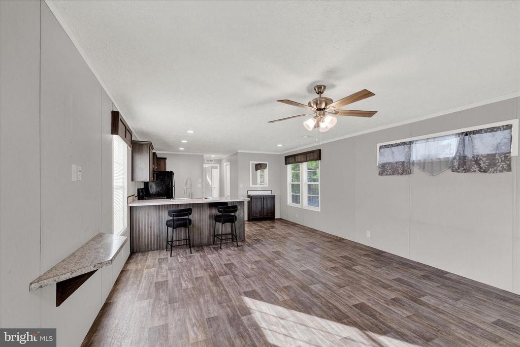 Image 6 of property listing at 33 DALLAS DR, Grantville, PA 17028