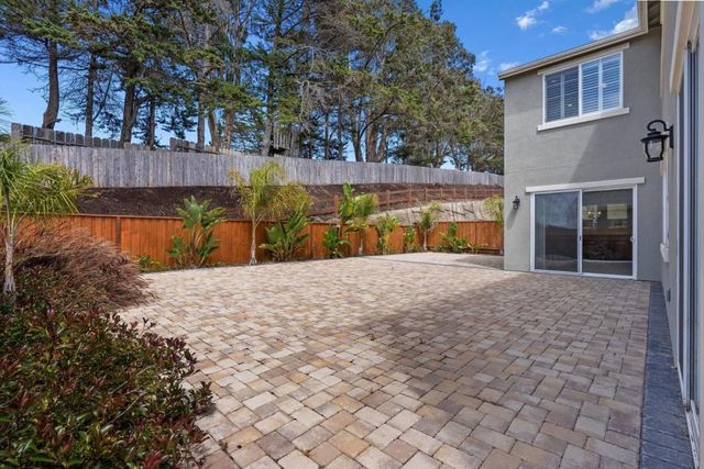445 Russell Way, Marina, CA 93933