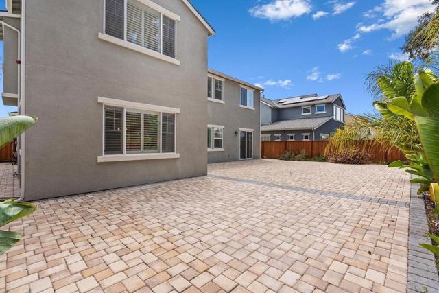 445 Russell Way, Marina, CA 93933