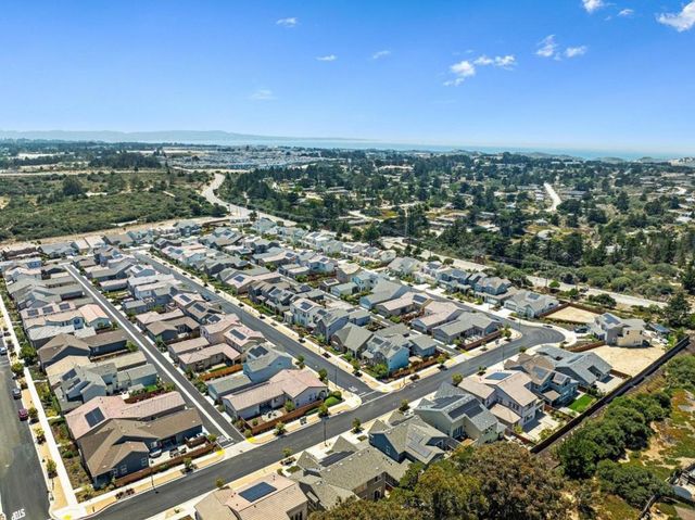 445 Russell Way, Marina, CA 93933