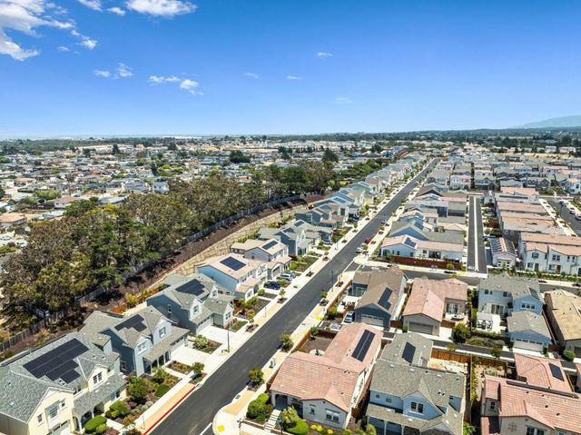 445 Russell Way, Marina, CA 93933