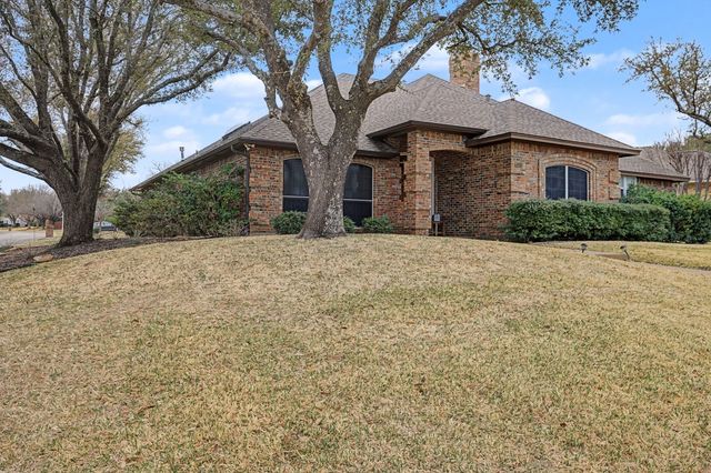 7513 Ramble Wood Trail, Fort Worth, TX 76132