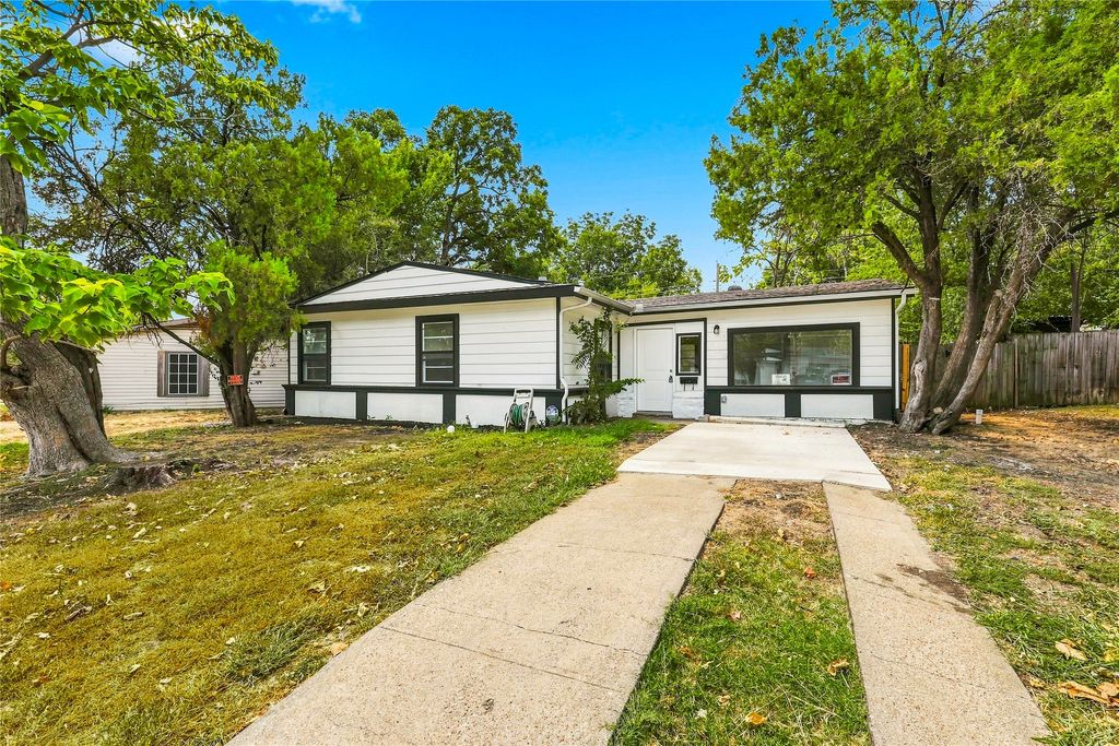 702 Jonathan Lane, Arlington, TX 76010 — exterior