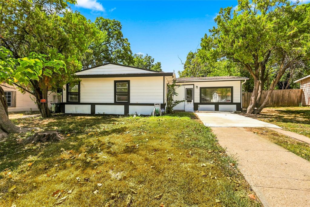 702 Jonathan Lane, Arlington, TX 76010 — photo 2