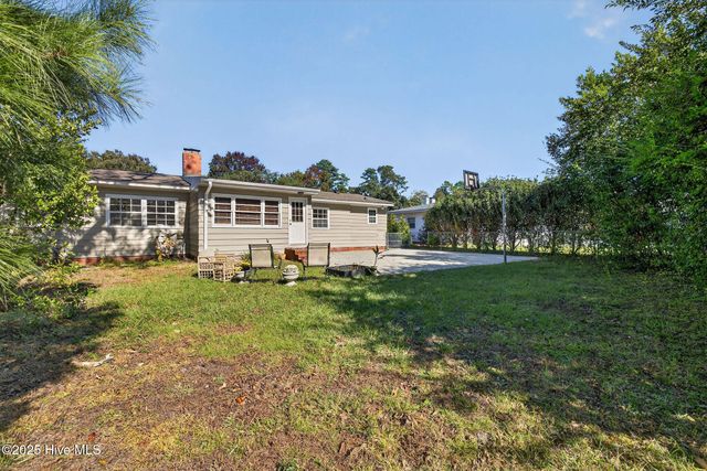 2224 Camellia Drive, Wilmington, NC 28403