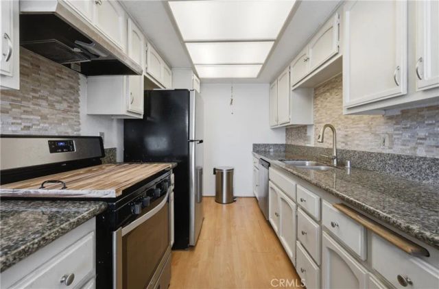 1530 W 145th 205, Gardena, CA 90247
