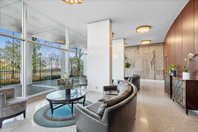 1150 N Lake Shore Drive 14K, Chicago, IL 60611