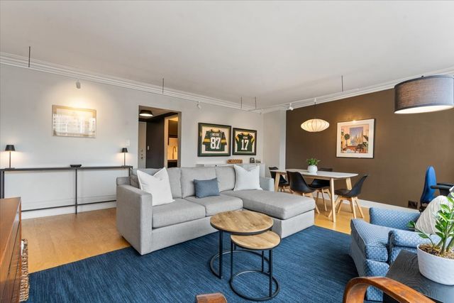 1150 N Lake Shore Drive 14K, Chicago, IL 60611