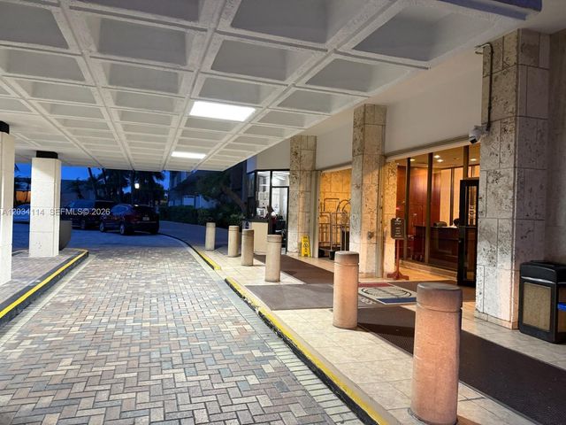 1965 S Ocean Dr 11K, Hallandale Beach, FL 33009