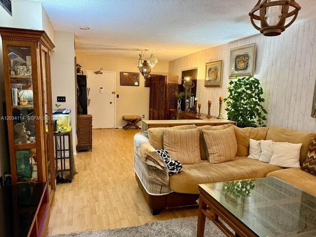 1965 S Ocean Dr 11K, Hallandale Beach, FL 33009