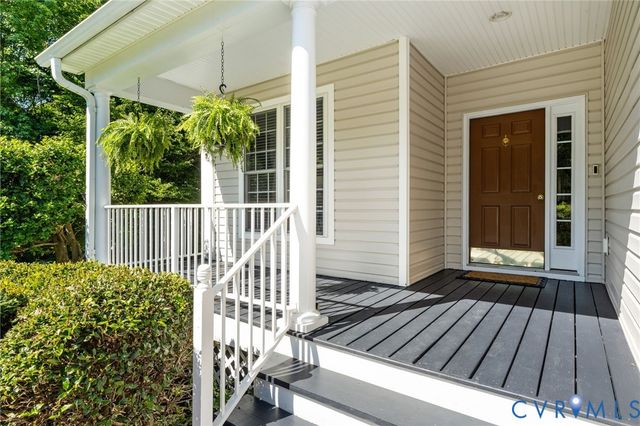 2513 Savage View Dr, Midlothian, VA 23112
