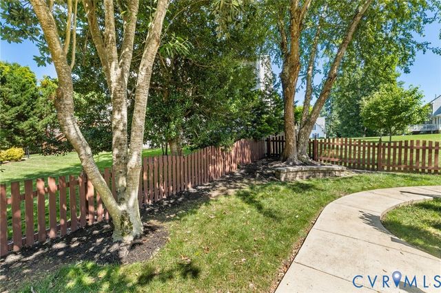 2513 Savage View Dr, Midlothian, VA 23112