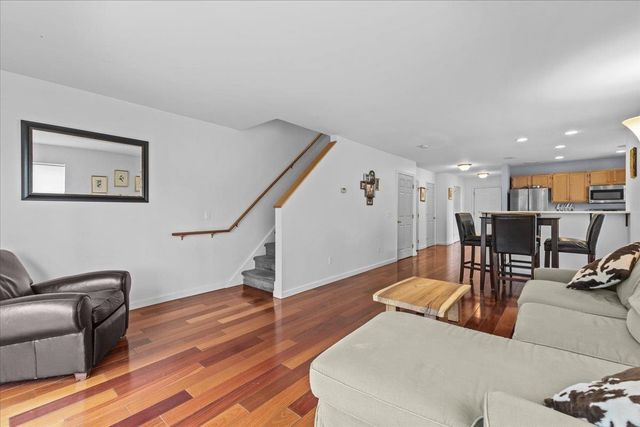 93 Juniper Drive, South Burlington, VT 05403