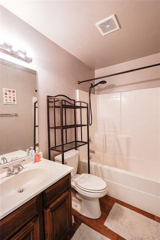 7221 Prairie Twyne Drive, Yukon, OK 73099