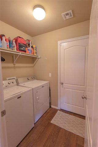 7221 Prairie Twyne Drive, Yukon, OK 73099