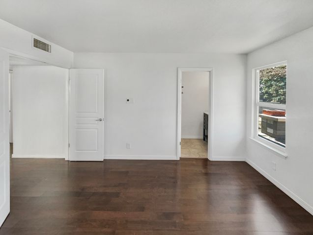 1217 Kirby Street NE, Albuquerque, NM 87112