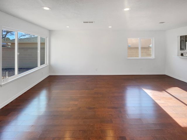 1217 Kirby Street NE, Albuquerque, NM 87112