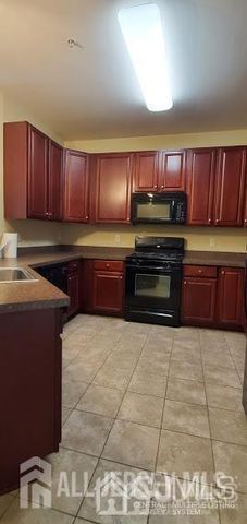 725 Timberlake Drive, Ewing, NJ 08618
