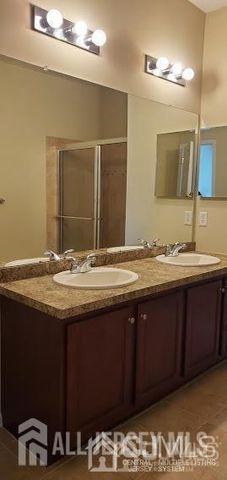 725 Timberlake Drive, Ewing, NJ 08618