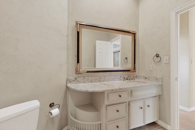 14015 Highmark Square, Dallas, TX 75254