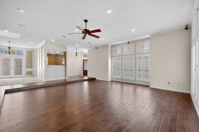 14015 Highmark Square, Dallas, TX 75254