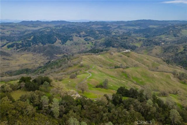 1115 Cypress Mountain Drive, Paso Robles, CA 93446