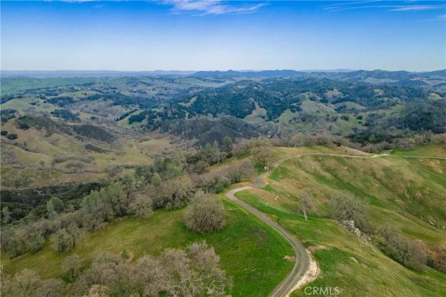 1115 Cypress Mountain Drive, Paso Robles, CA 93446