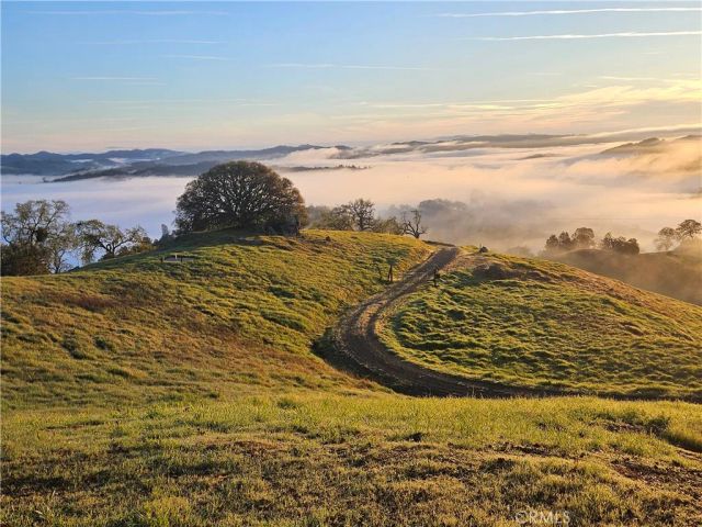 1115 Cypress Mountain Drive, Paso Robles, CA 93446