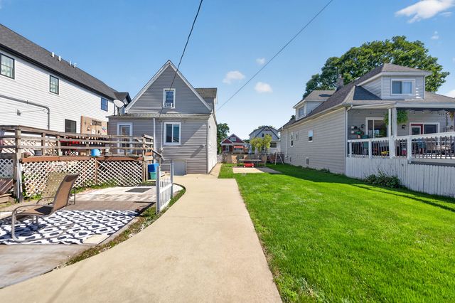 1224 Gunderson Avenue, Berwyn, IL 60402