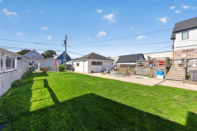 1224 Gunderson Avenue, Berwyn, IL 60402