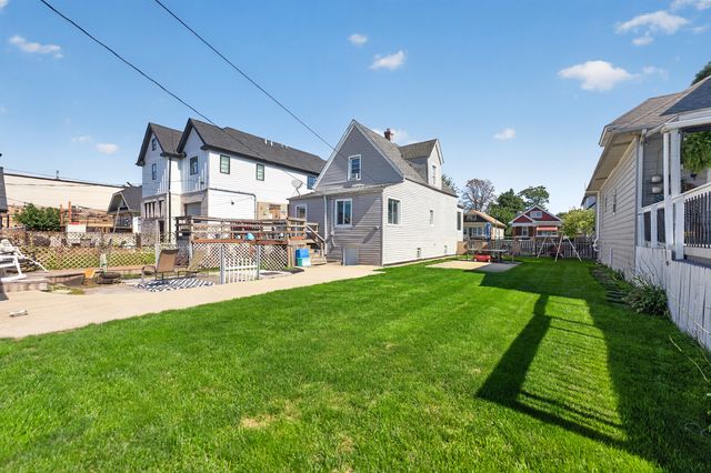 1224 Gunderson Avenue, Berwyn, IL 60402