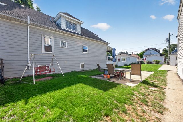 1224 Gunderson Avenue, Berwyn, IL 60402