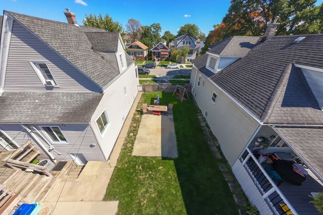 1224 Gunderson Avenue, Berwyn, IL 60402