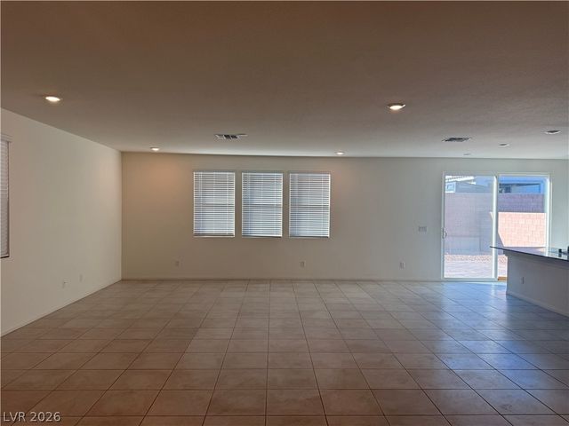 5961 Bruselas Street, Las Vegas, NV 89113