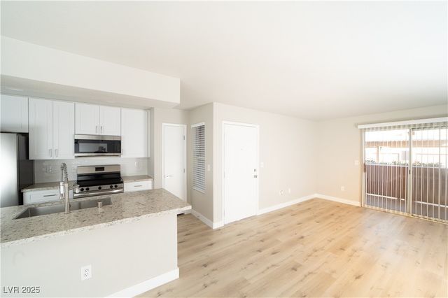 8101 West Flamingo Road 1057, Las Vegas, NV 89147