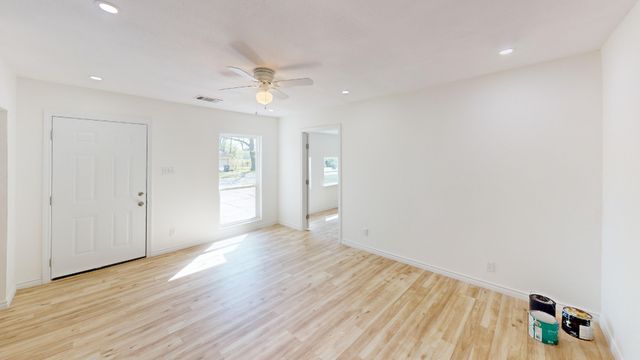 905 Bell Drive, Greenville, TX 75401